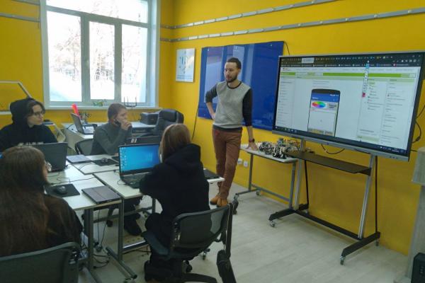 занятие по мобильной разработке